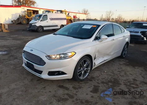 2015 Ford Fusion Titanium z USA, uszkodzony, nr VIN 3FA6P0D96FR221101